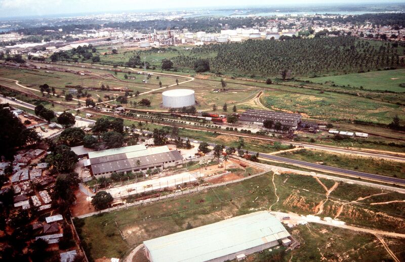 File:Mombasa industrial area near Changamwe from the air, 1994.jpg